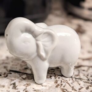 Porcelain Elephant Salt Pepper Set by BIA Cordon Bleu